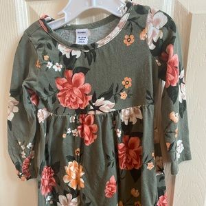 Old Navy Girls Long Sleeve Olive Floral Dress